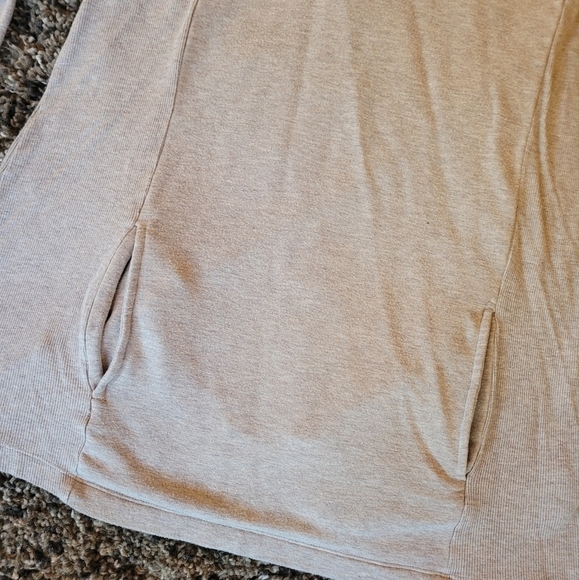 Soft Surroundings Women's Rayon Turtleneck Tunic Sweatshirt Top Size XS - Picture 3 of 8